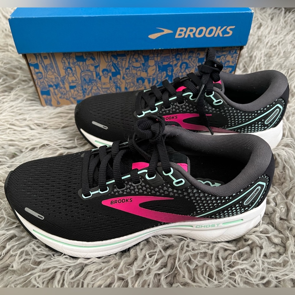 Brooks Ghost 14 women’s size 5